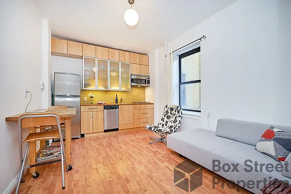 Sold by Box Street Properties LLC | media 2