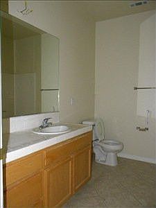 2nd image of 1923 Amberwood Ln