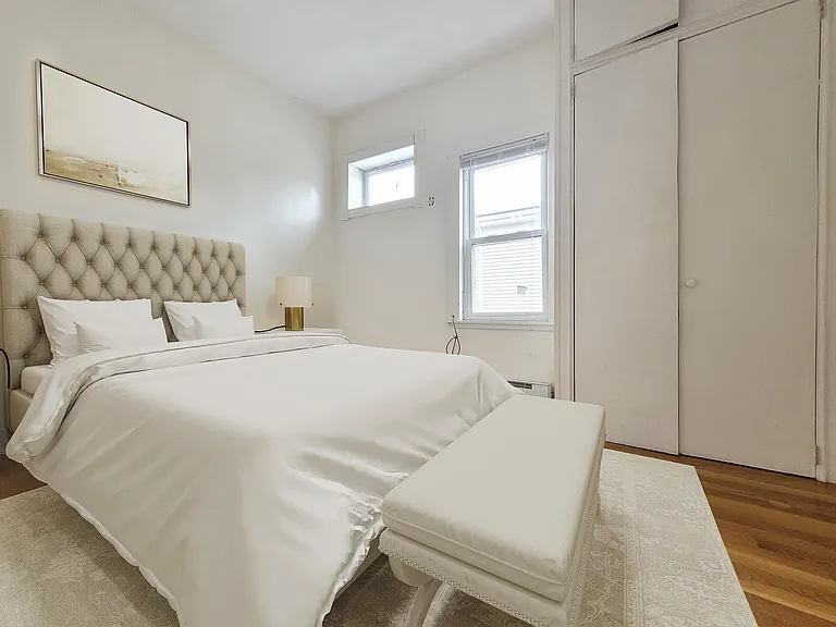4 Mark St #3 — Photo 9
