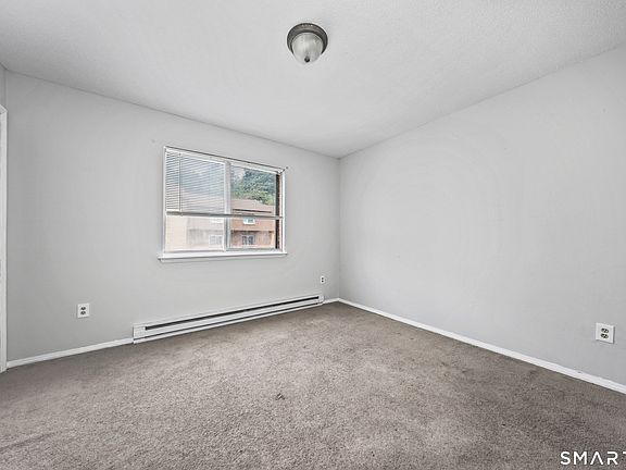 5th image of 909 Hamilton Avenue #5