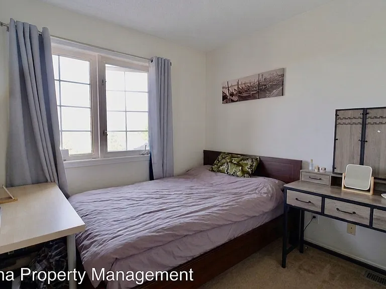 6 Crystal Park Cres #1 — Photo 20