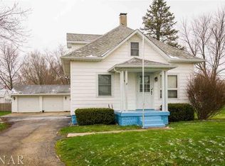 917 W Macon St, Clinton, IL 61727