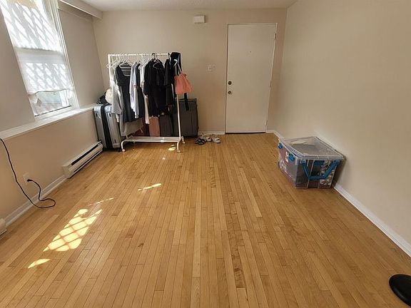 3rd image of 181 Dalhousie St #3