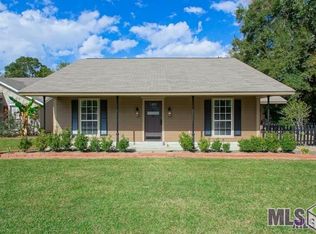 1312 Weeping Willow Dr, Denham Springs, LA 70726