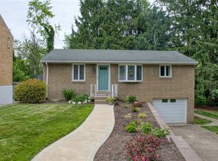 426 Ridgemont Dr, Pittsburgh, PA 15220