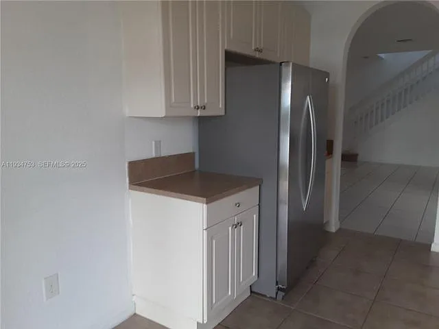 3760 NE 9th Ct — Photo 12