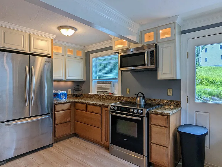 52 Crestview Dr — Photo 9