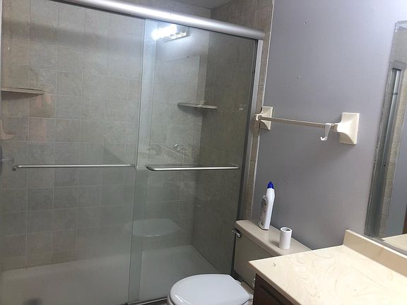 4th image of 2333 Amberwood Dr