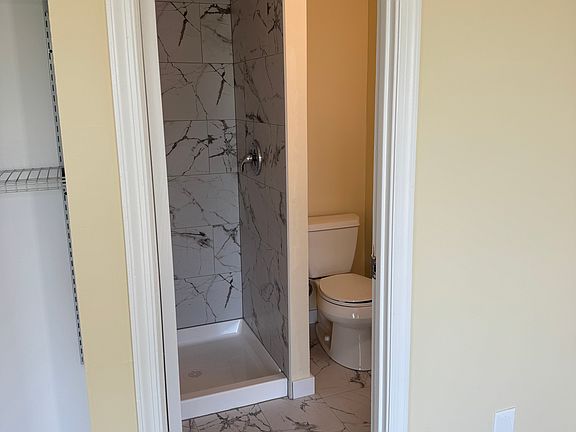 2nd image of 1825 Bridgetown Pike APT 704