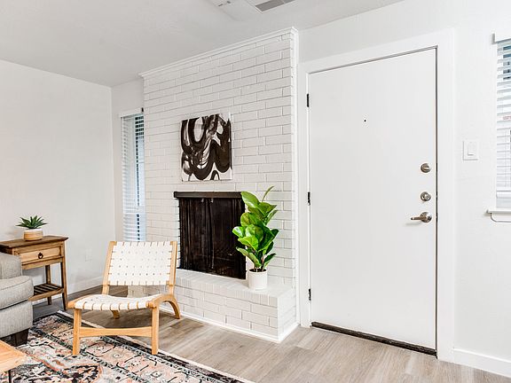 3rd image of 4207 Bowser Ave #211
