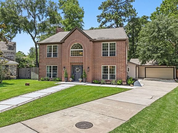 3rd image of 129 N Rainbow Ridge Cir