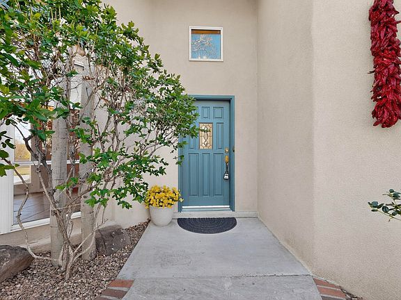 5th image of 12520 Crested Moss Rd NE