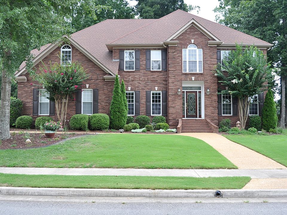 Deford Mill Estates home with 5 beds, 3.5 bath and 3+ car grage.
