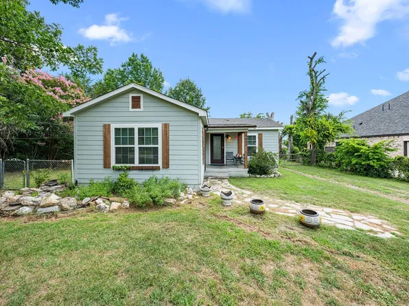 5621 Meandering Rd, River Oaks, TX 76114