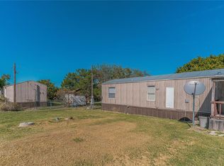 2526 Deer Trl, Granbury, TX 76048