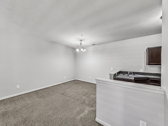 4th image of 12030 Zircon Ln Unit 1000