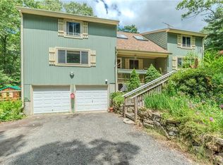 153 Old Plainfield Pike, Foster, RI 02825