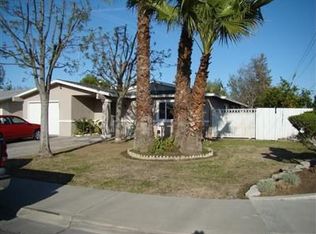 990 S 12th St, Kerman, CA 93630