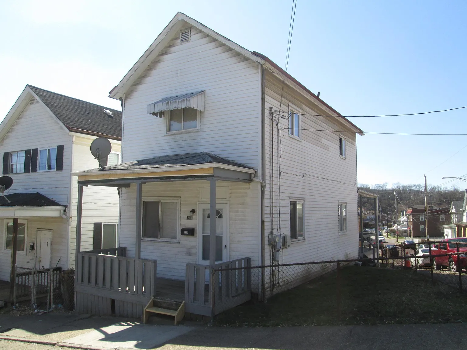 217 Bruce St photo 1
