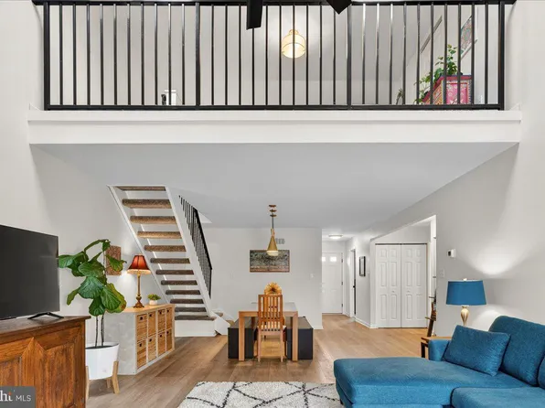 435 Westridge Dr #106, Phoenixville, PA 19460