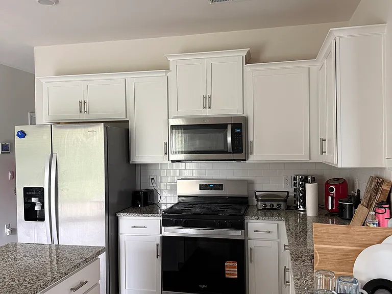 2565 Summersby Dr — Photo 3