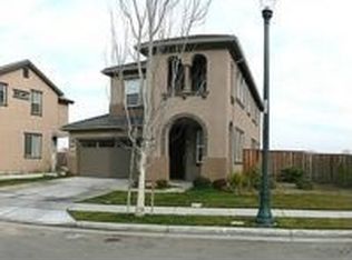 17664 Garden Glade St, Lathrop, CA 95330