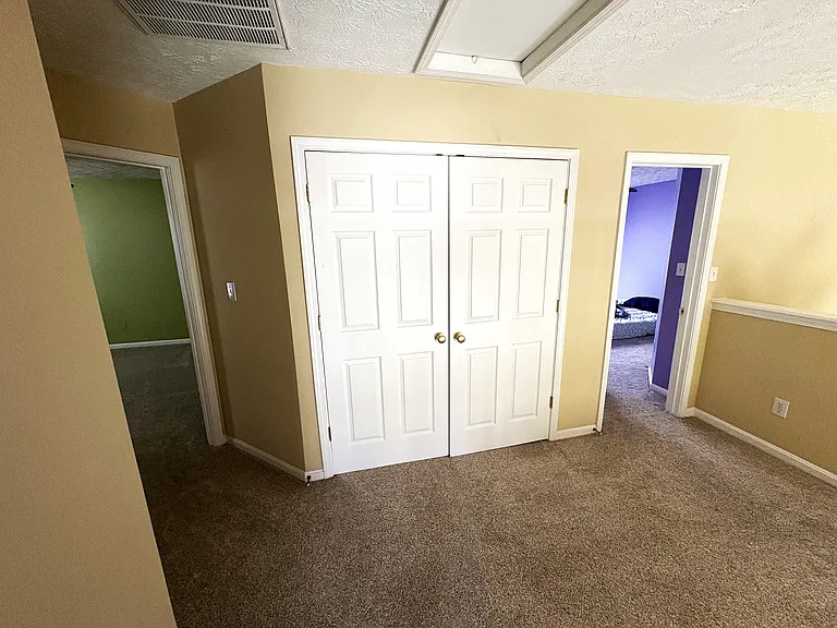 Washer/Dryer Closet