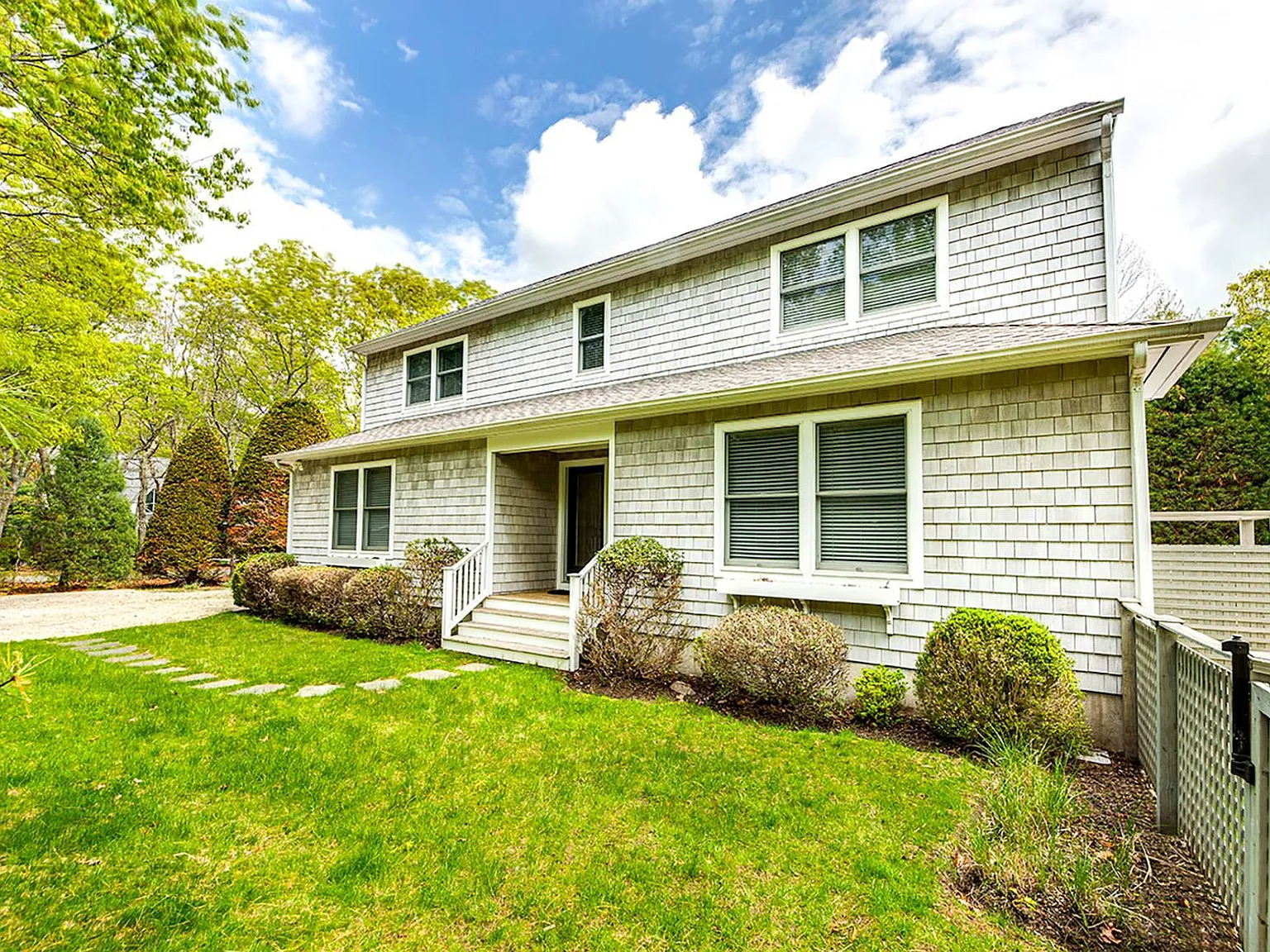 East Hampton Post Modern — Photo 1