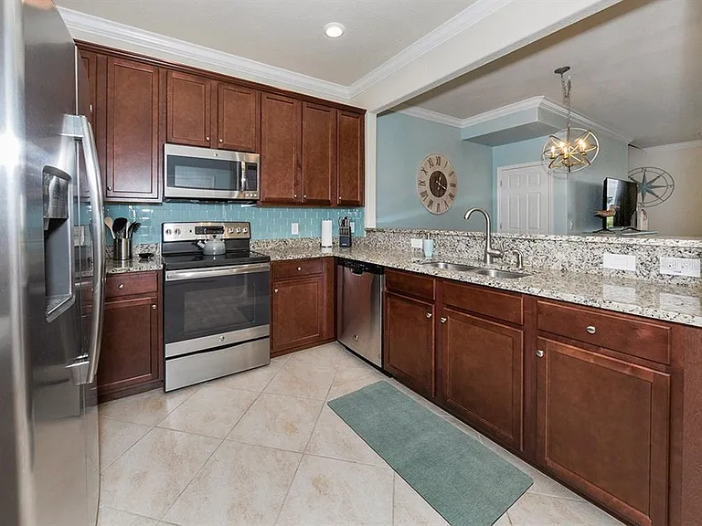 20169 Lagente Cir — Photo 3
