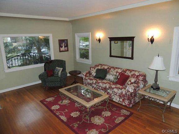 4th image of 225 Glendora Ave