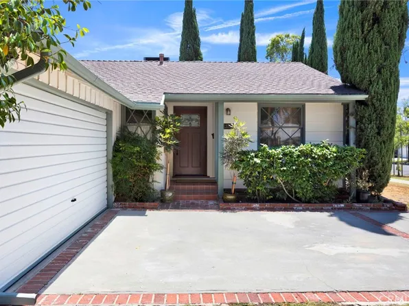 13758 Runnymede St, Van Nuys, CA 91405
