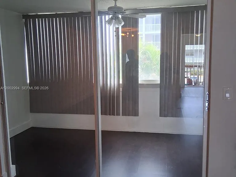 301 NE 14th Ave #202 — Photo 6