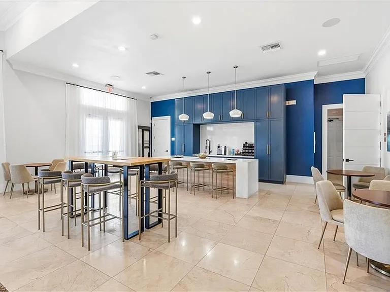 7070 Venice Way #2904 — Photo 40