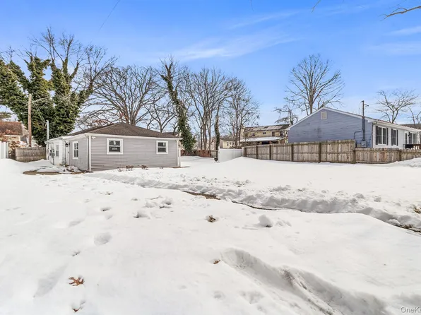 9 Deer Street, Wyandanch, NY 11798