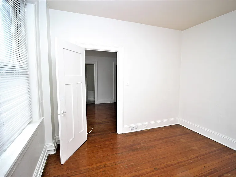 Avon Apartments — Photo 18