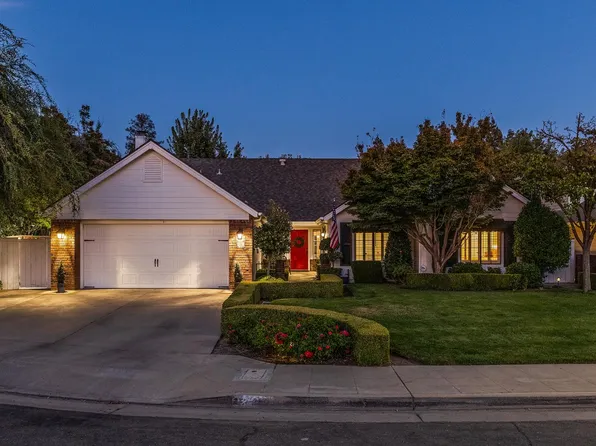 709 E Wood Duck Cir, Fresno, CA 93730