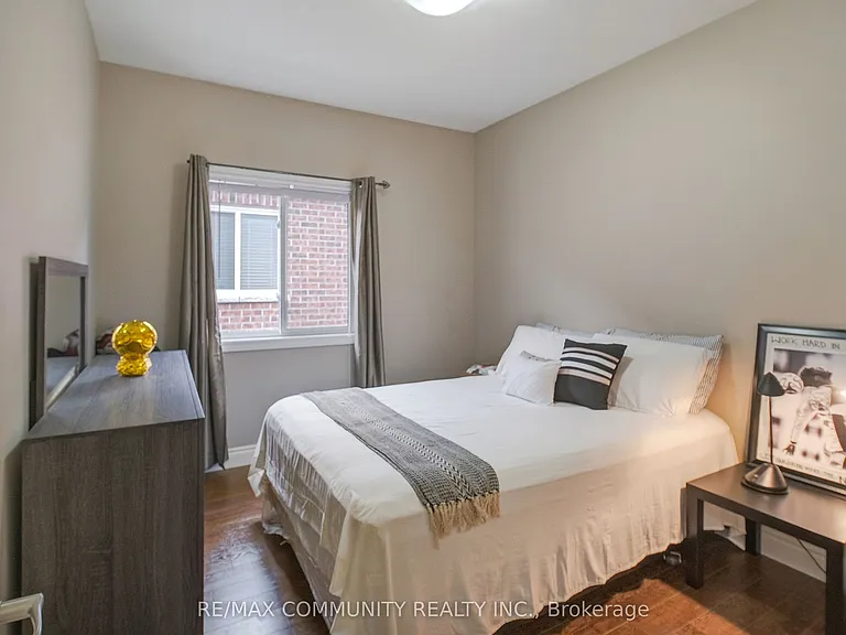 11 Stonecrest Blvd — Photo 18