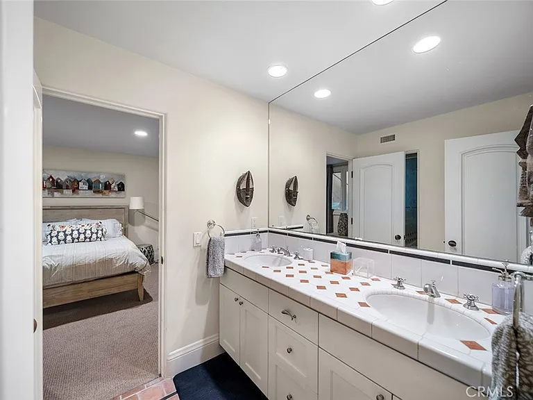 839 Emerald Bay — Photo 43