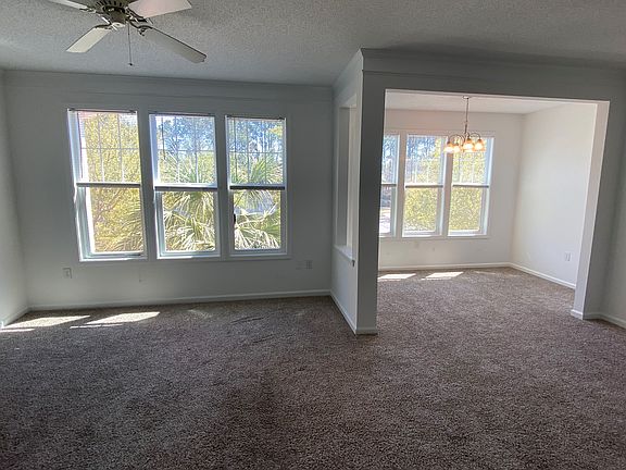 5th image of 1324 Rosewood Ln