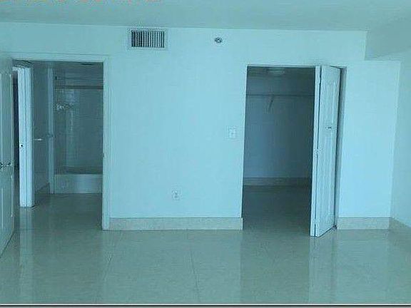 4th image of 1200 Brickell Bay Dr APT 2309
