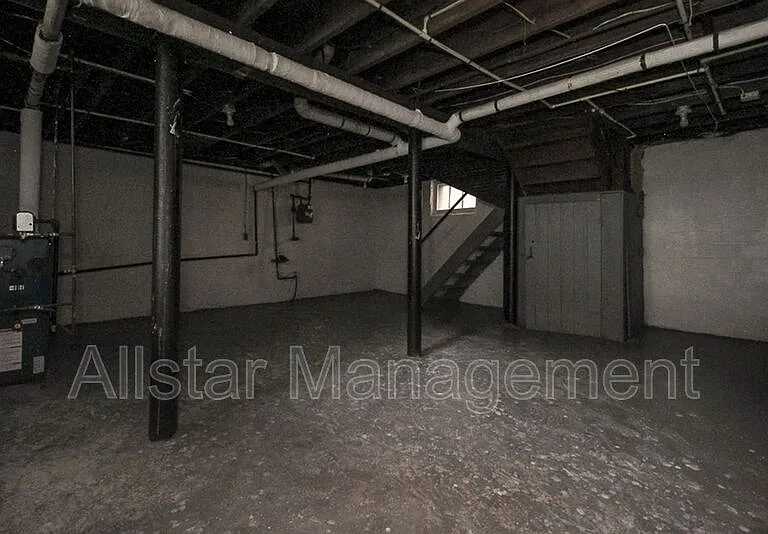 3065 E Derbyshire Rd — Photo 7