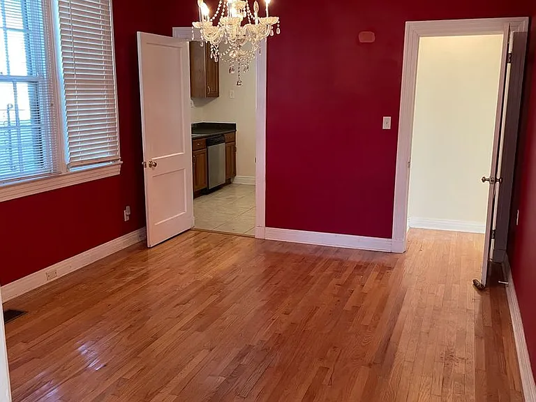 4609-4611 Claiborne Ct #4609 — Photo 8