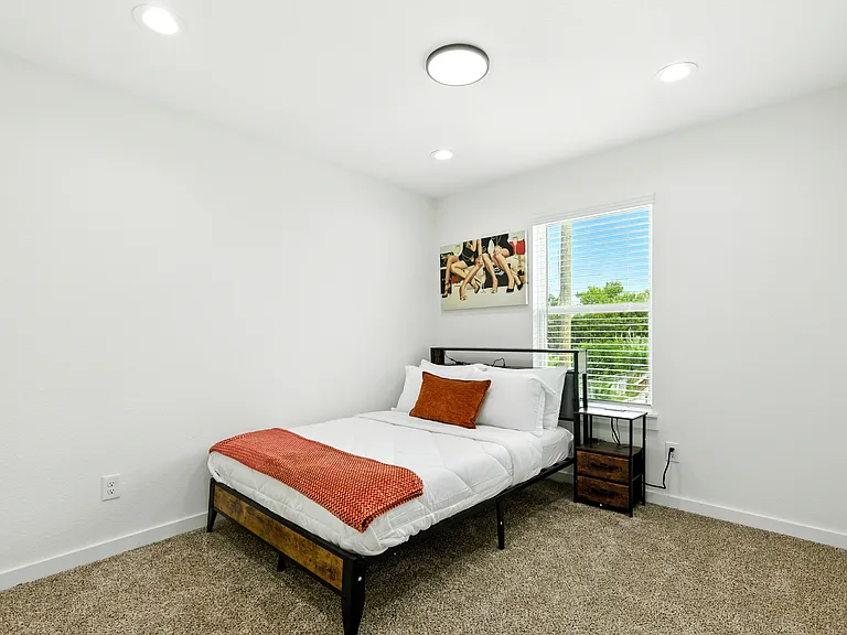 5903 Bacher St — Photo 15