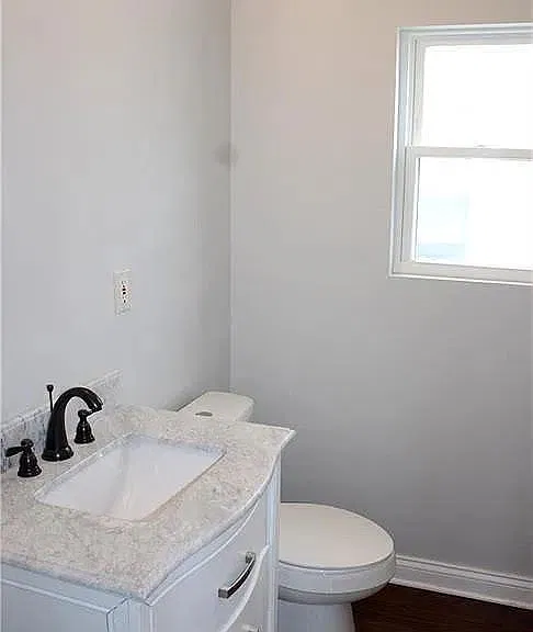 3 bed, 2.0 bath, 1016 sqft, $1,500 — Photo 2