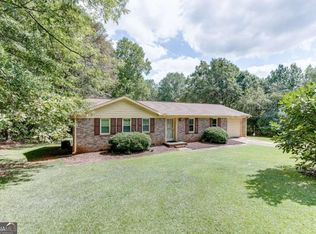 3958 River Rd, Ellenwood, GA 30294