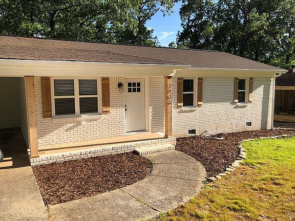2nd image of 2935 Green Grove Ln NE