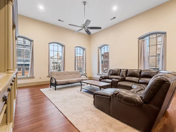 238 W Main St #200, Frankfort, KY 40601