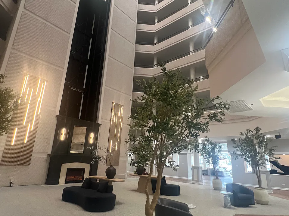 Building Photo 5