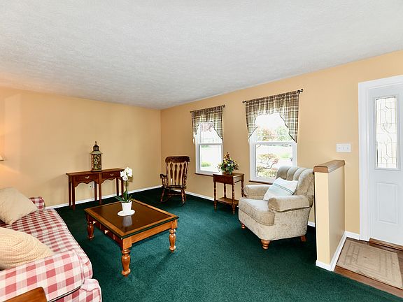3rd image of 4548 Pepper Ct