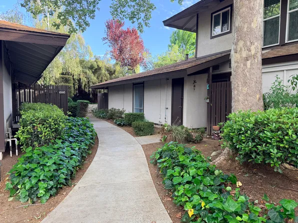 5490 Roundtree Dr APT F, Concord, CA 94521